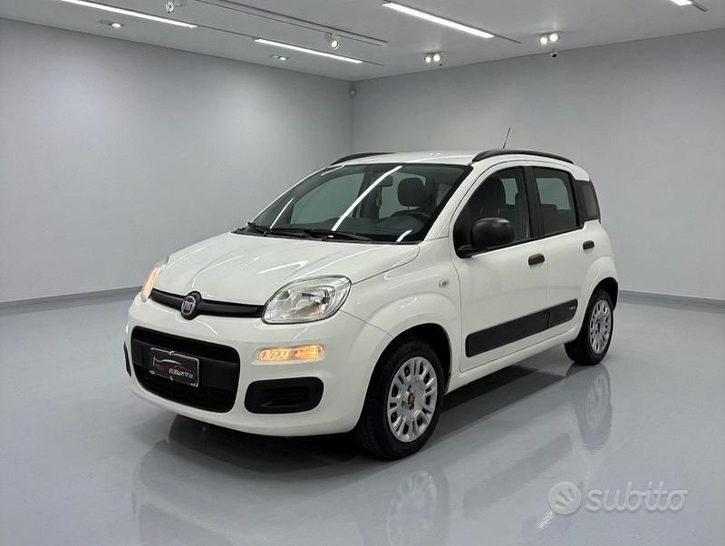 Usata Fiat Panda Lounge 69 CV (50 kW) 2019 Bianco Utilitaria
