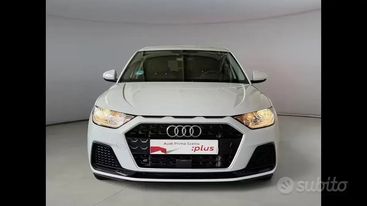 Usata Audi A1 Sportback Business 116 CV (85 kW) 2025 Utilitaria