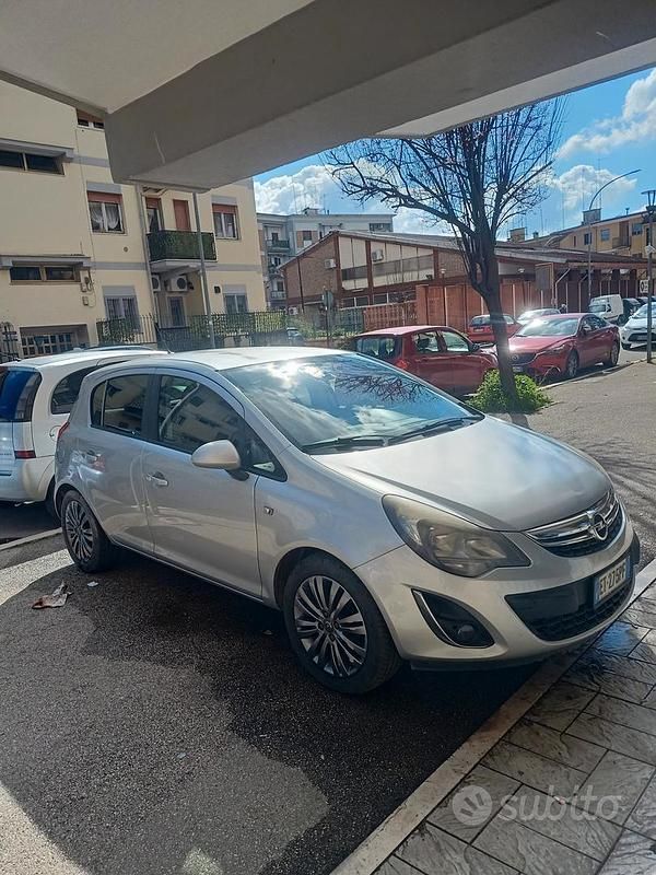 Usata Opel Corsa 95 CV (69 kW) 2014 Utilitaria