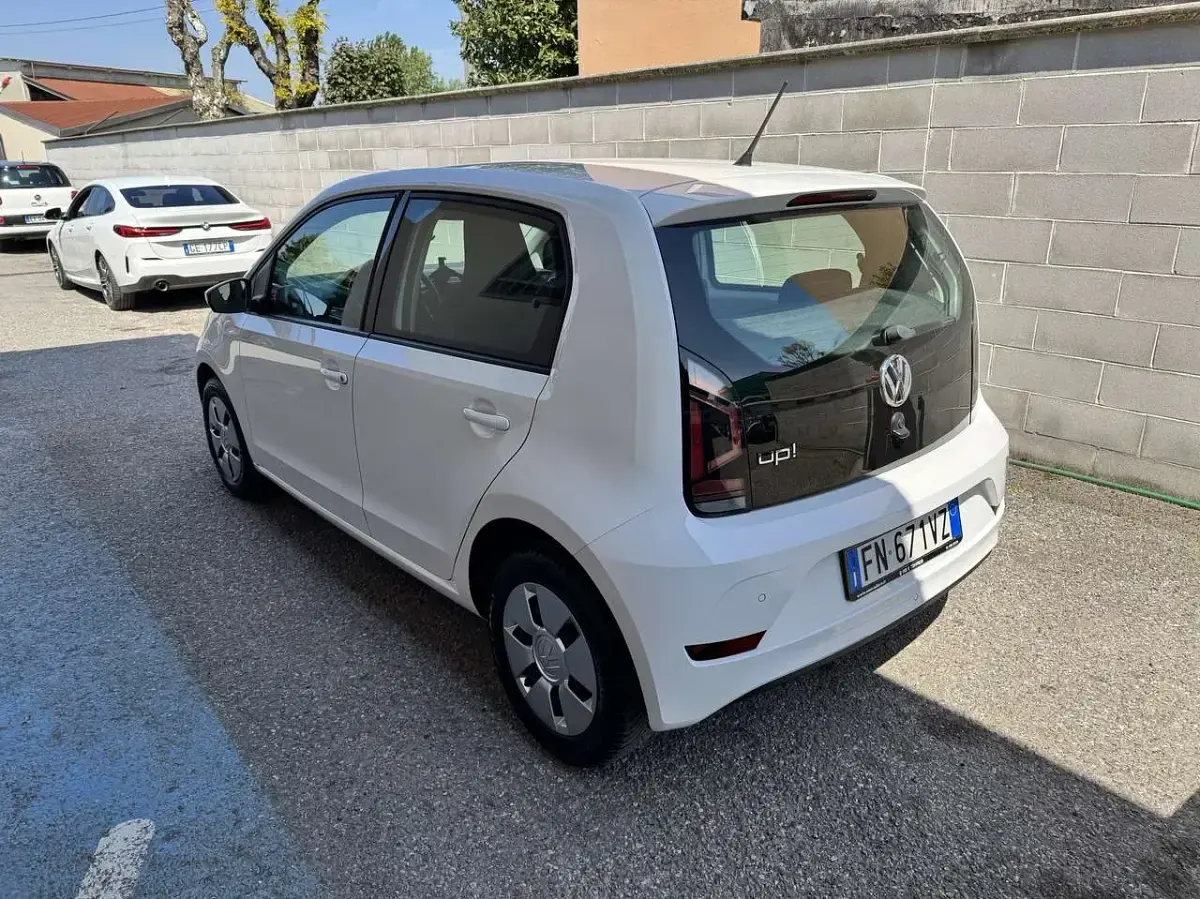Usata VW up! Highline 75 CV (55 kW) 2018 Bianco Utilitaria