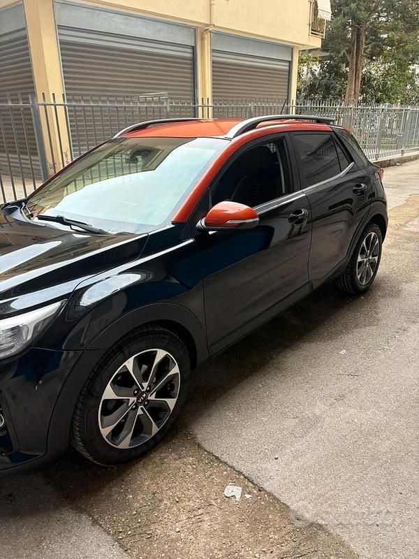 Usata Kia Stonic 110 CV (80 kW) 2017 Nero SUV