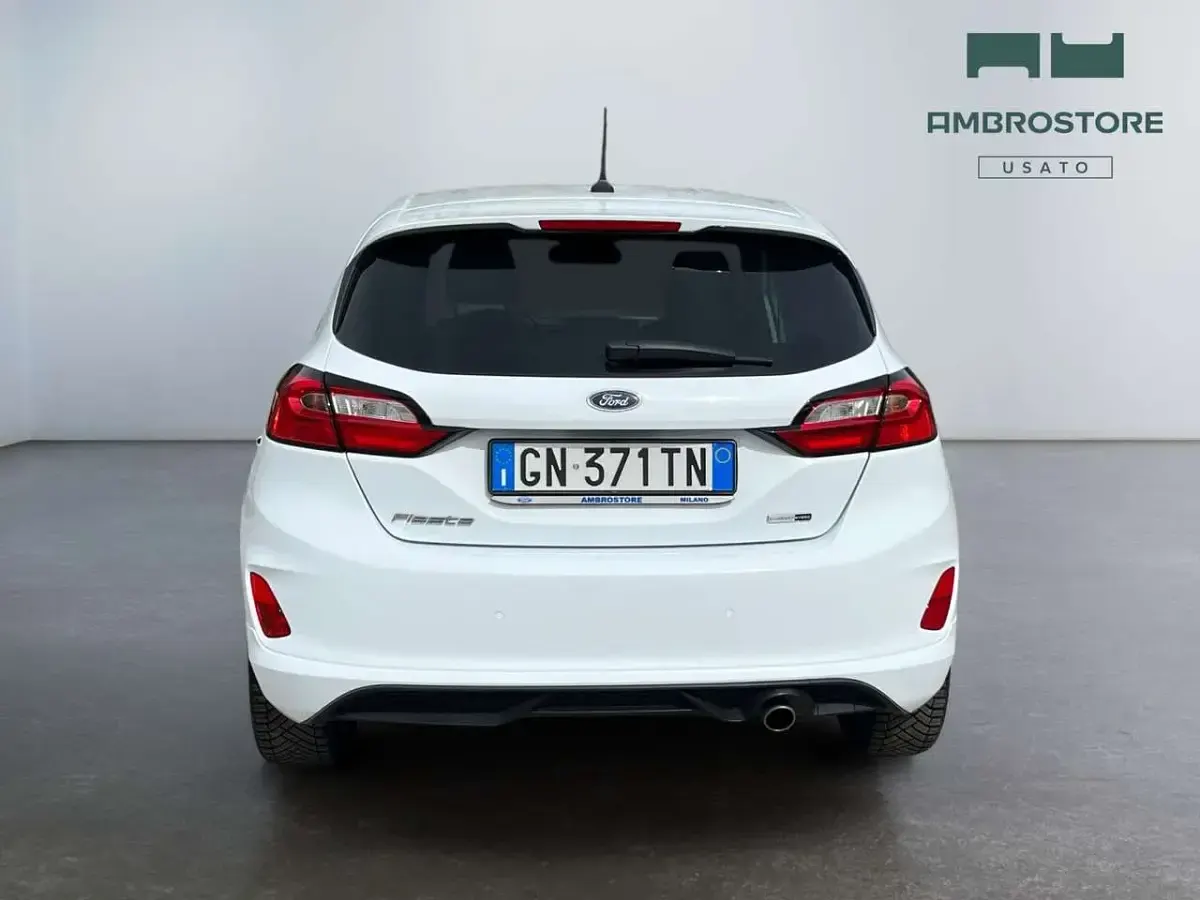 Usata Ford Fiesta ST-Line 125 CV (91 kW) 2023 Bianco frozen Utilitaria