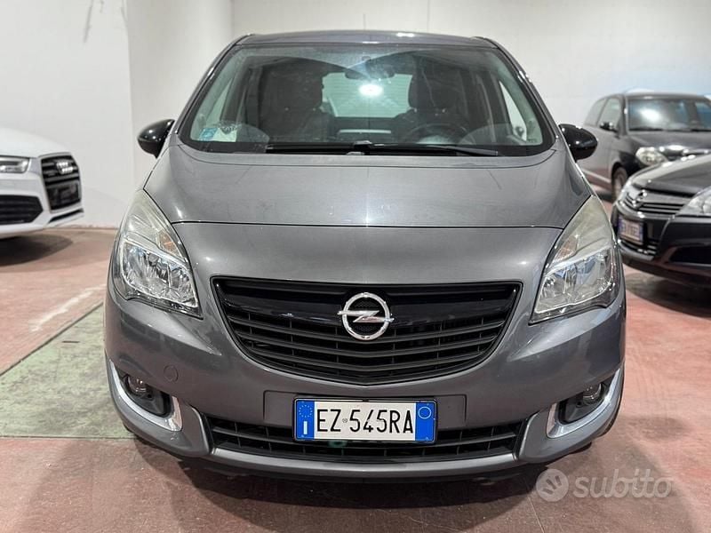 Grigio Usata 2015 Opel Meriva Design Edition Monovolume | 6990 € (Buon prezzo) - Immagine 1/4
