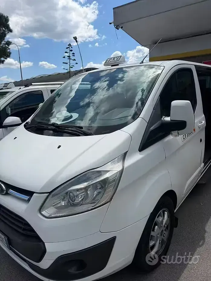 Usata Ford Tourneo 155 CV (114 kW) 2015 Bianco Monovolume