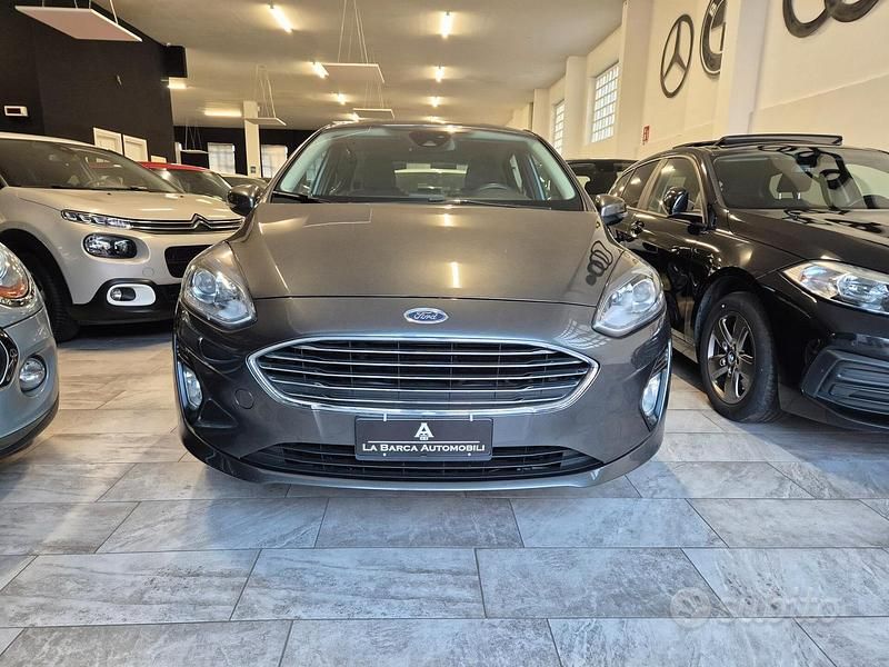 Usata Ford Fiesta Titanium 75 CV (55 kW) 2021 Grigio Utilitaria