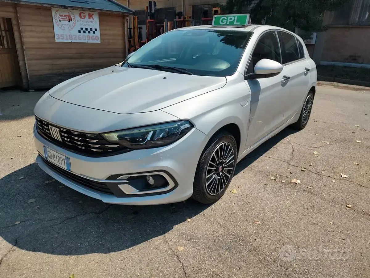 Usata Fiat Tipo 100 CV (73 kW) 2021 Grigio Berlina