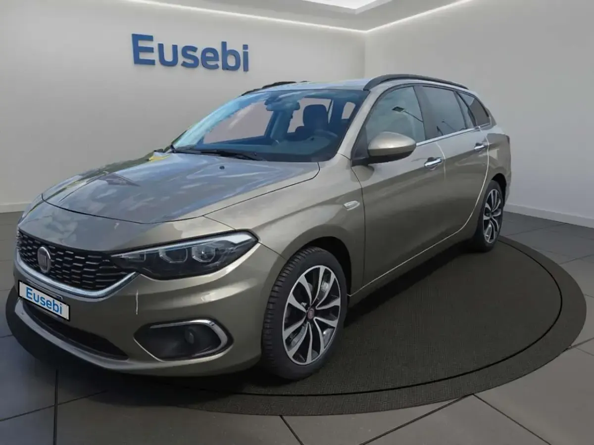 Usata Fiat Tipo Lounge 95 CV (69 kW) 2019 Beige Station wagon