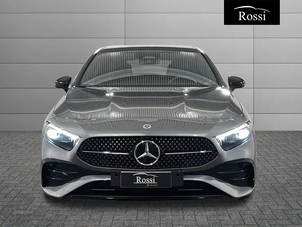 Usata Mercedes A180 Advanced Plus 116 CV (85 kW) 2023 Nero Berlina