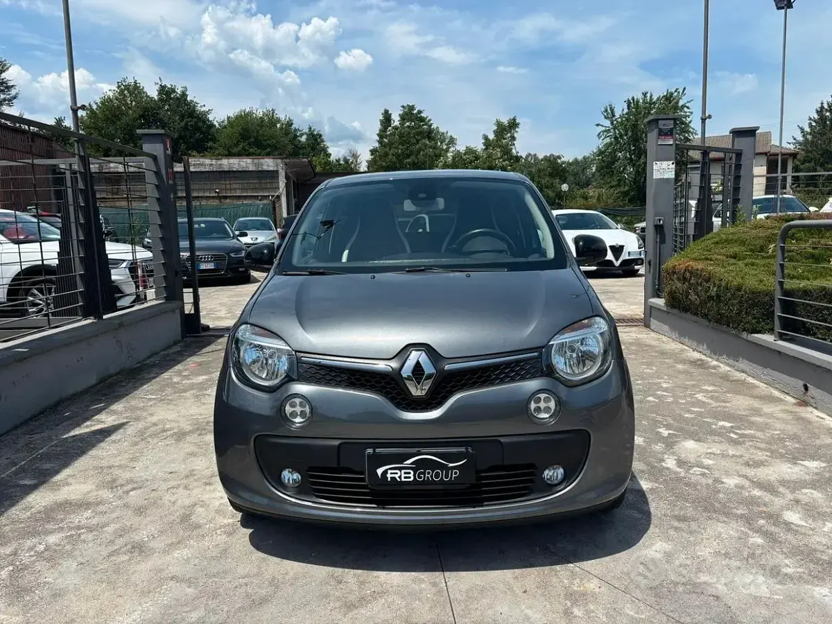 Usata Renault Twingo Intens 69 CV (50 kW) 2016 Grigio Utilitaria