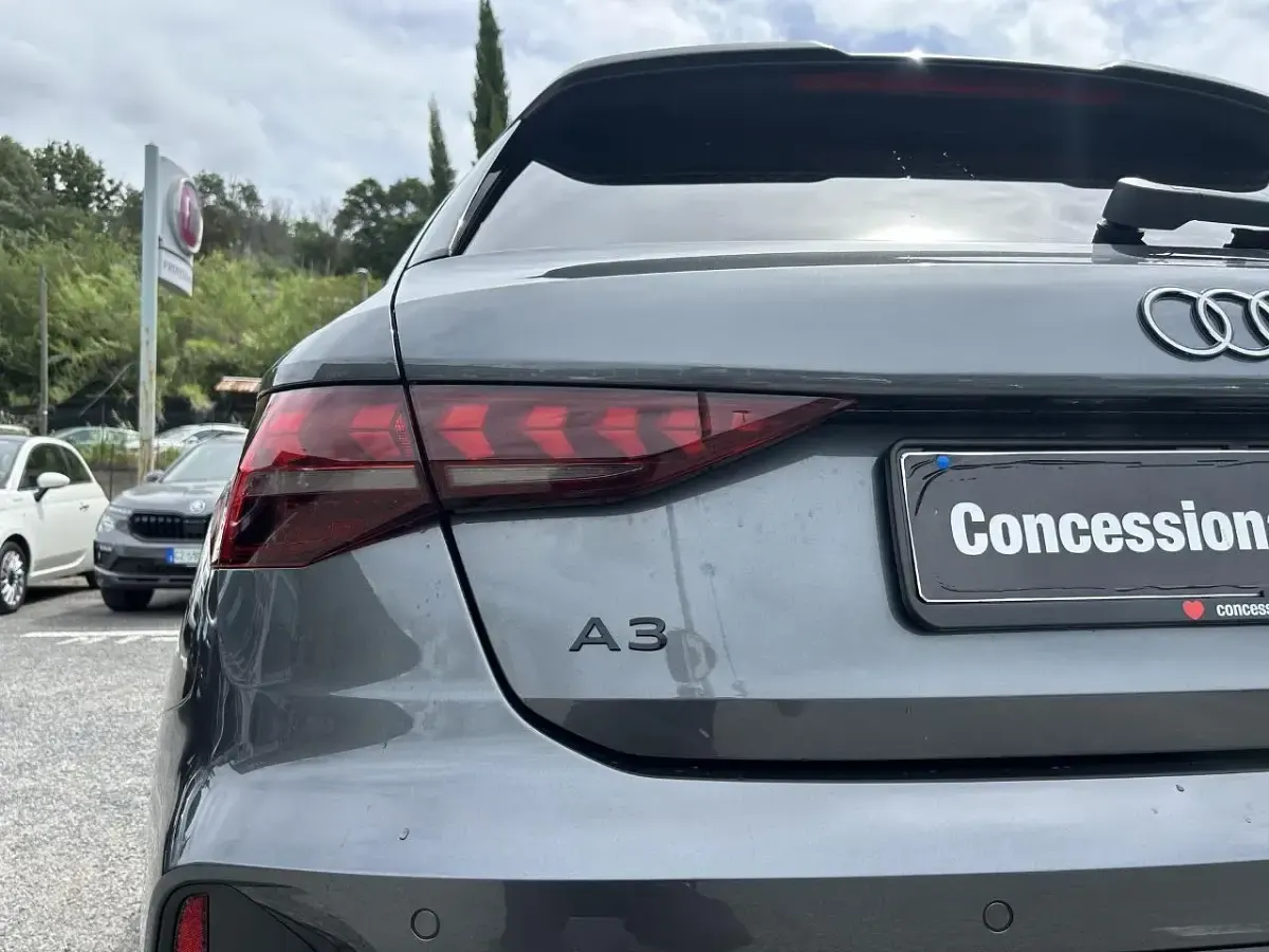 Nuova Audi A3 S-Line 150 CV (110 kW) 2026 Grigio Berlina