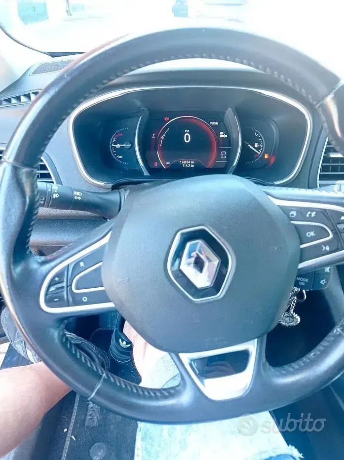 Usata Renault Mégane IV 110 CV (80 kW) 2018 Bluazzurro Berlina
