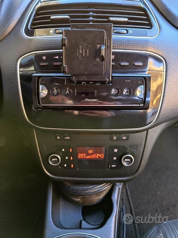 Usata Fiat Punto Evo 120 CV (88 kW) 2011 Bianco Utilitaria