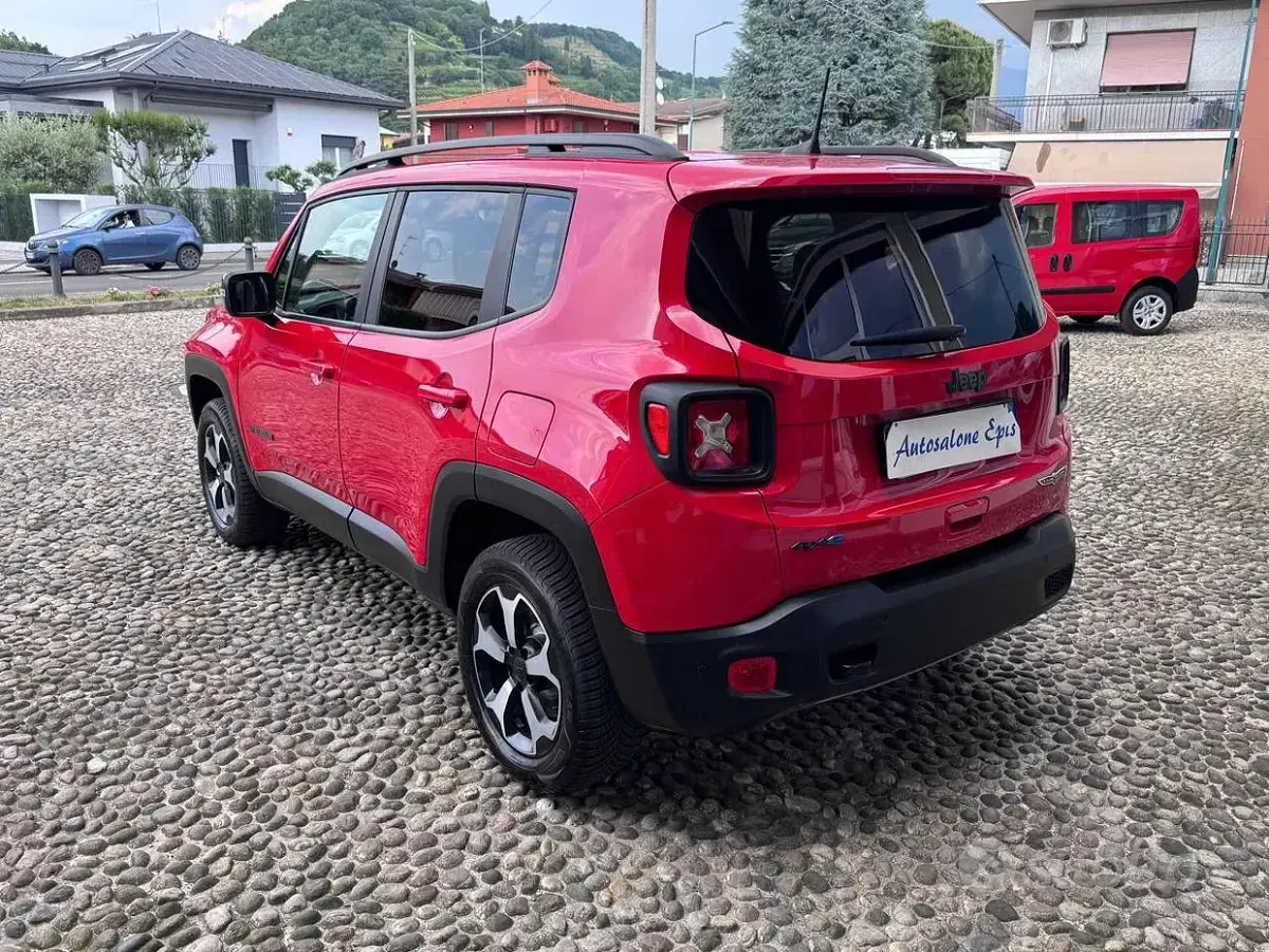 Usata Jeep Renegade Trailhawk 179 CV (131 kW) 2022 Rosso SUV