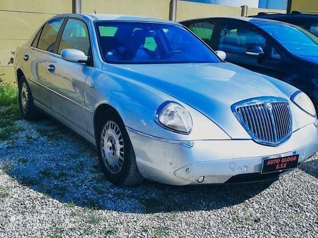 Argento Usata 2008 Lancia Thesis Tre volumi | 4500 € (Buon prezzo) - Immagine 1/4