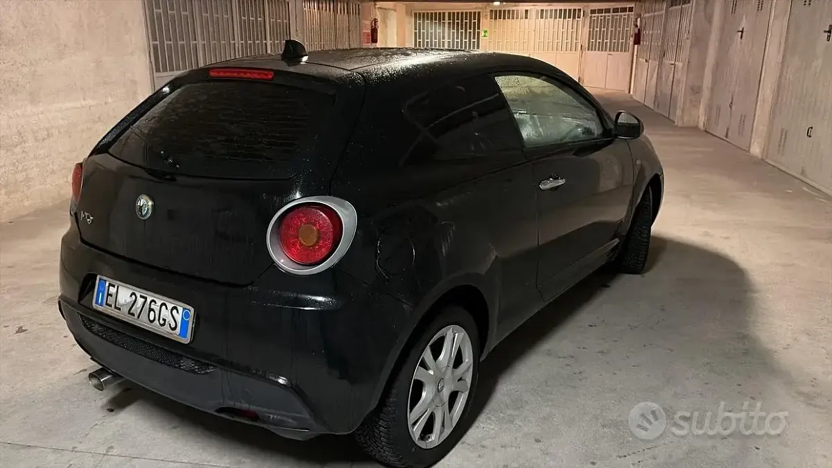 Second-hand Alfa Romeo MiTo 75 CP (55 kW) 2012 Negru Hatchback