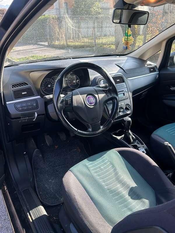 Usata Fiat Grande Punto Active 75 CV (55 kW) 2008 Nero Utilitaria