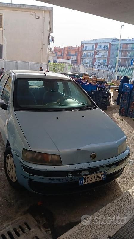 Blu Usata 2001 Fiat Punto Due volumi | 550 € (Super prezzo) - Immagine 1/2