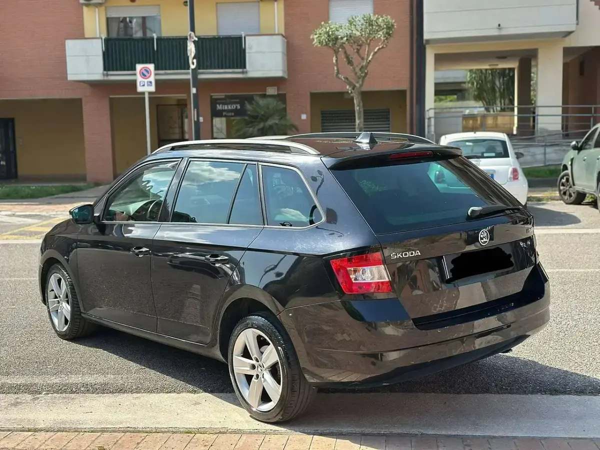 Usata Skoda Fabia Ambition 90 CV (66 kW) 2015 Nero Station wagon