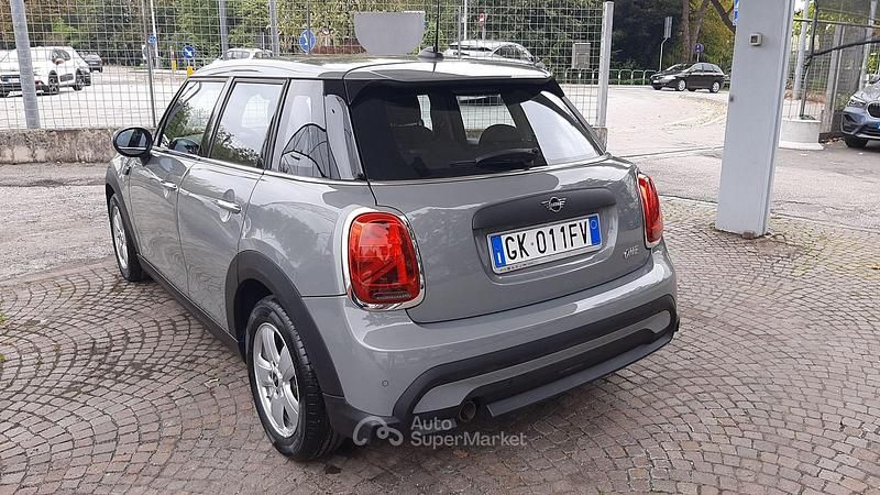 Usata Mini ONE 75 CV (55 kW) 2022 Grigio Utilitaria