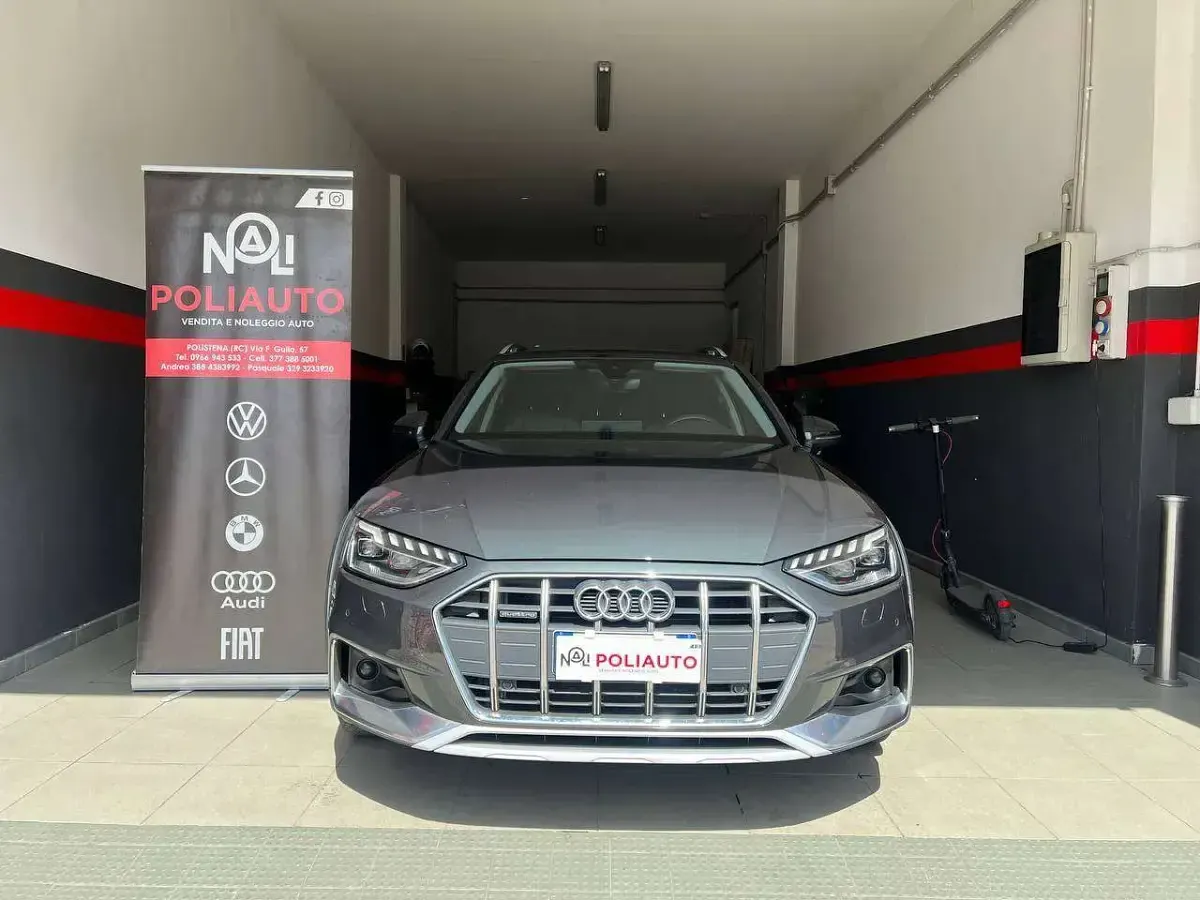 Usata Audi A4 Allroad Ambiente 204 CV (150 kW) 2023 Grigio Station wagon