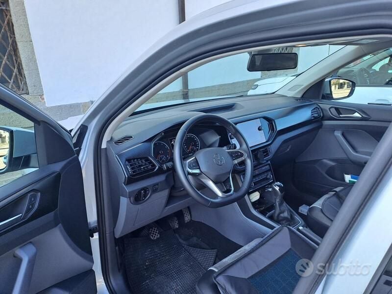 Usata VW T-Cross 95 CV (69 kW) 2021 Grigio SUV