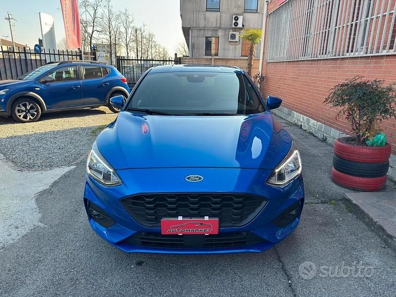 Usata Ford Focus ST-Line 120 CV (88 kW) 2020 Blu Berlina