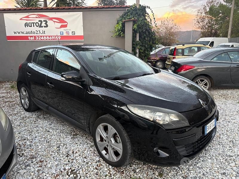 Usata Renault Mégane GT Line GT-Line 110 CV (80 kW) 2011 Nero Berlina