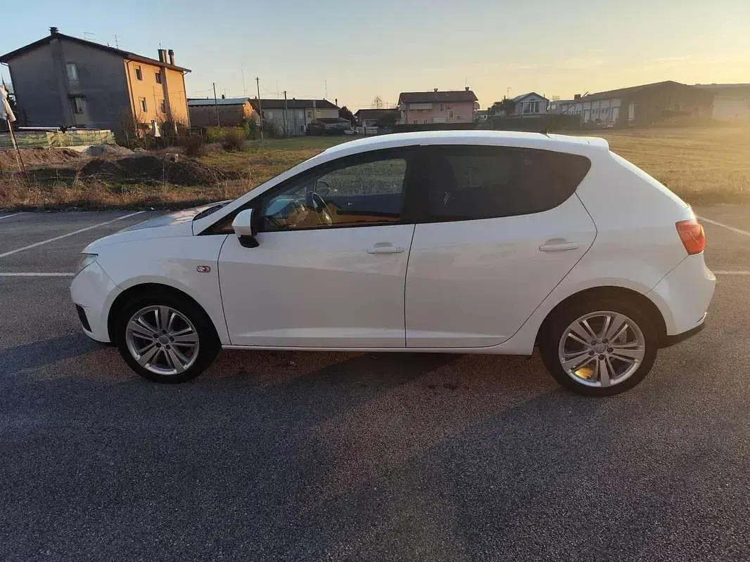 Usata Seat Ibiza Stylance 86 CV (63 kW) 2009 Berlina