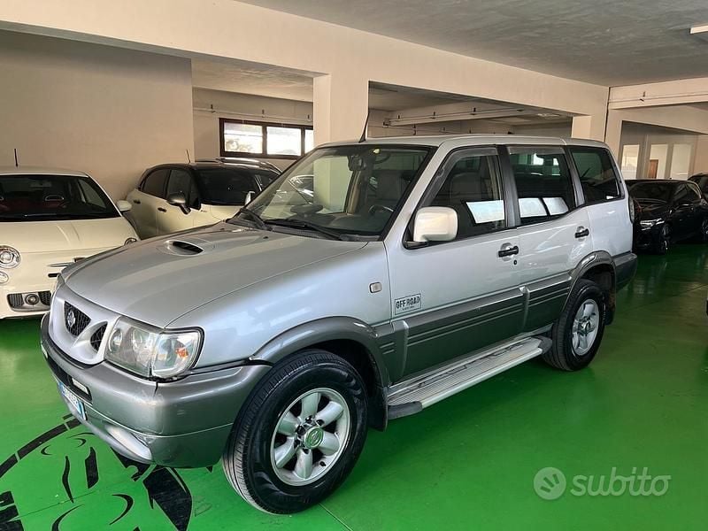 Usata Nissan Terrano 125 CV (91 kW) 2002 Grigio SUV