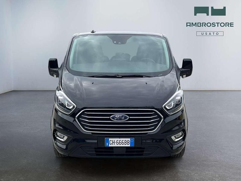 Usata Ford Tourneo Custom 185 CV (136 kW) 2022 Nero Furgone