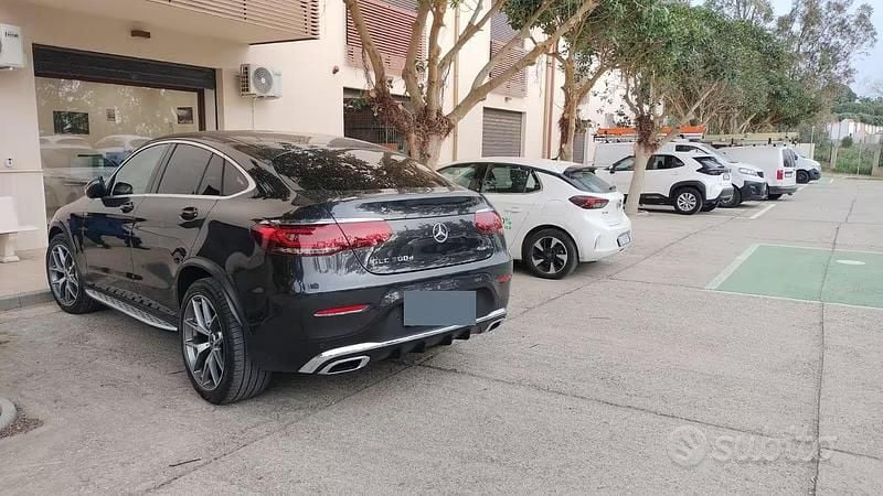 Usata Mercedes GLC300 Premium Plus 245 CV (180 kW) 2020 Nero Coupé