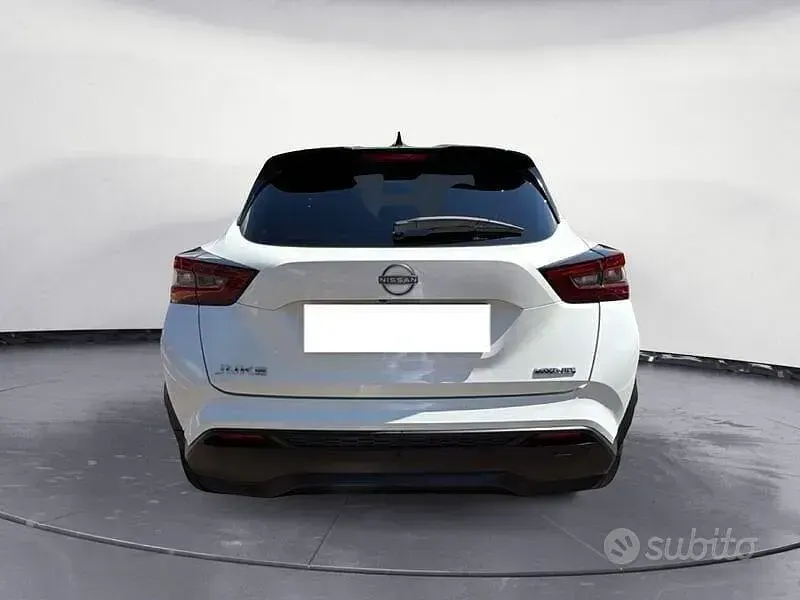 Usata Nissan Juke N-Connecta 142 CV (104 kW) 2023 Bianco SUV