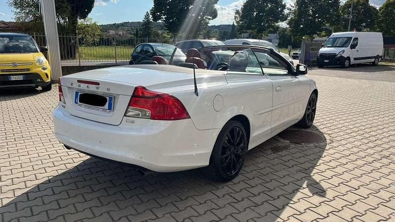 Usata Volvo C70 Momentum 150 CV (110 kW) 2010 Bianco Cabrio