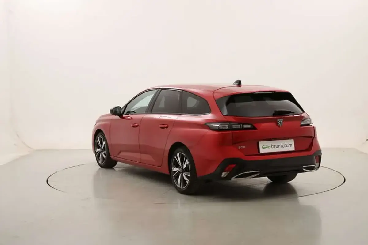 Usata Peugeot 308 SW Allure 131 CV (96 kW) 2022 Rosso Station wagon