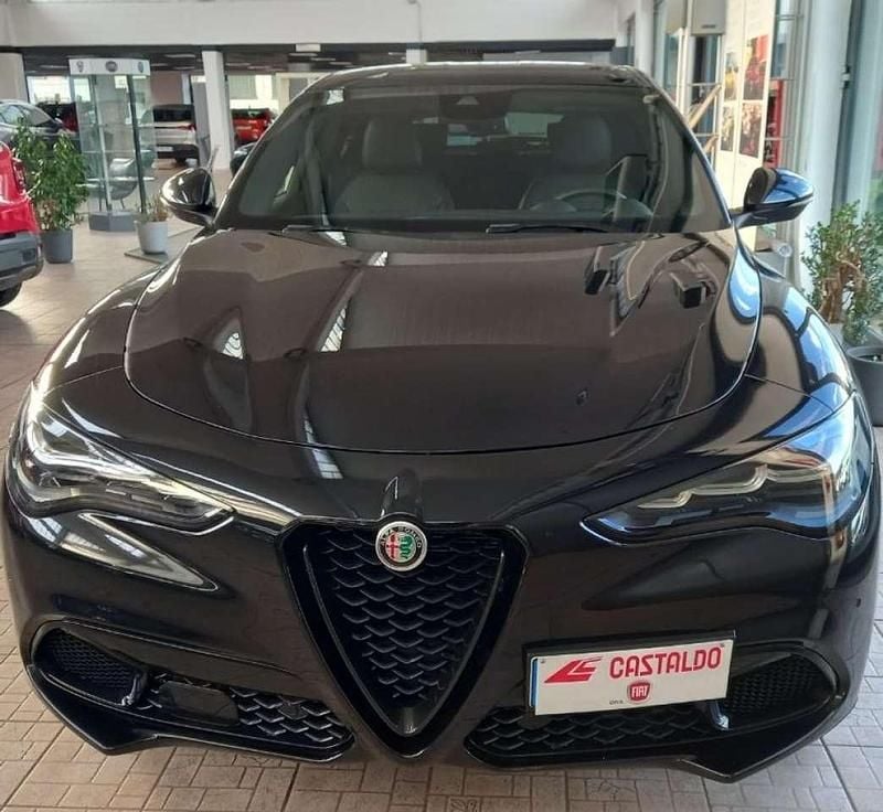 Usata Alfa Romeo Stelvio Sprint 210 CV (154 kW) 2023 Nero SUV