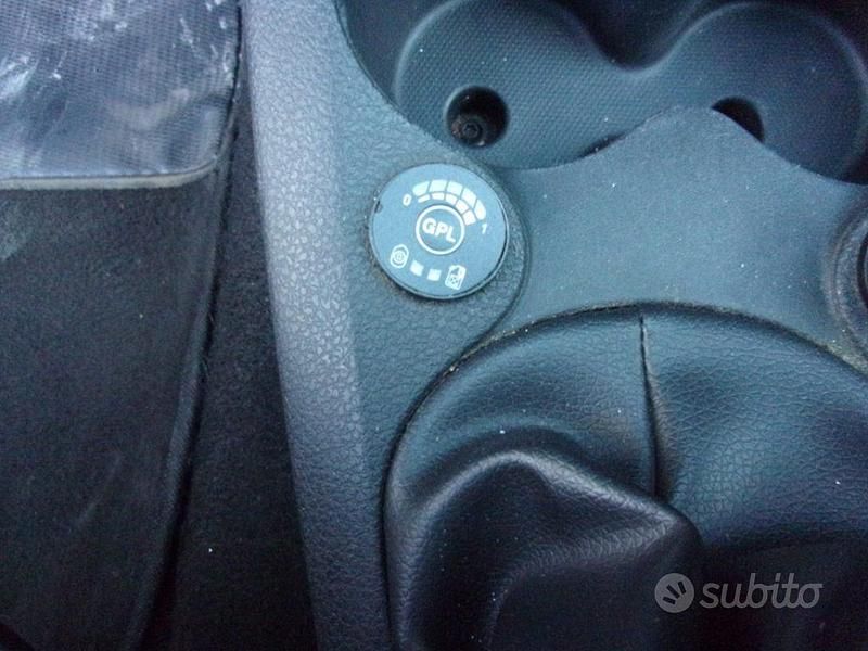 Usata Dacia Logan MCV 90 CV (66 kW) 2017 Grigio Station wagon