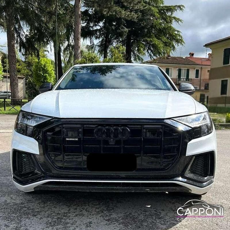 Usata Audi Q8 Competition 286 CV (210 kW) 2023 Bianco SUV