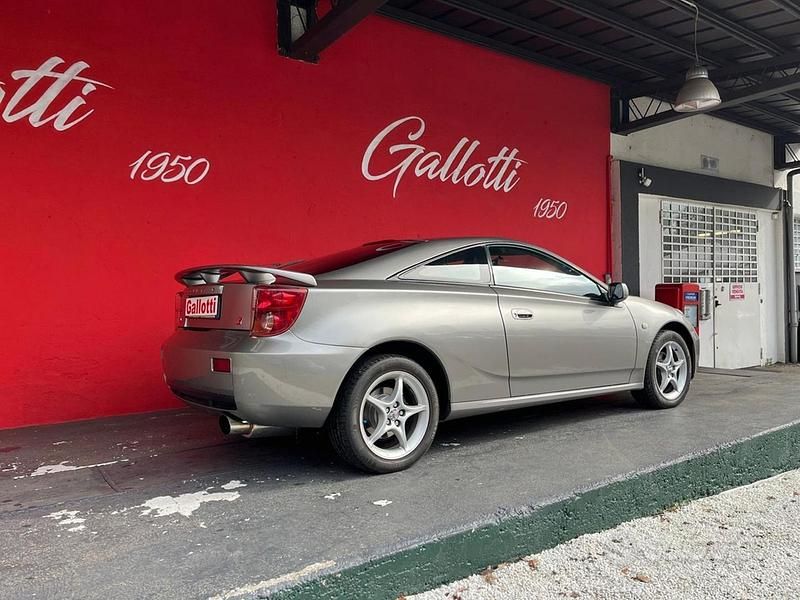 Usata Toyota Celica Sport 192 CV (141 kW) 2002 Grigio Coupé