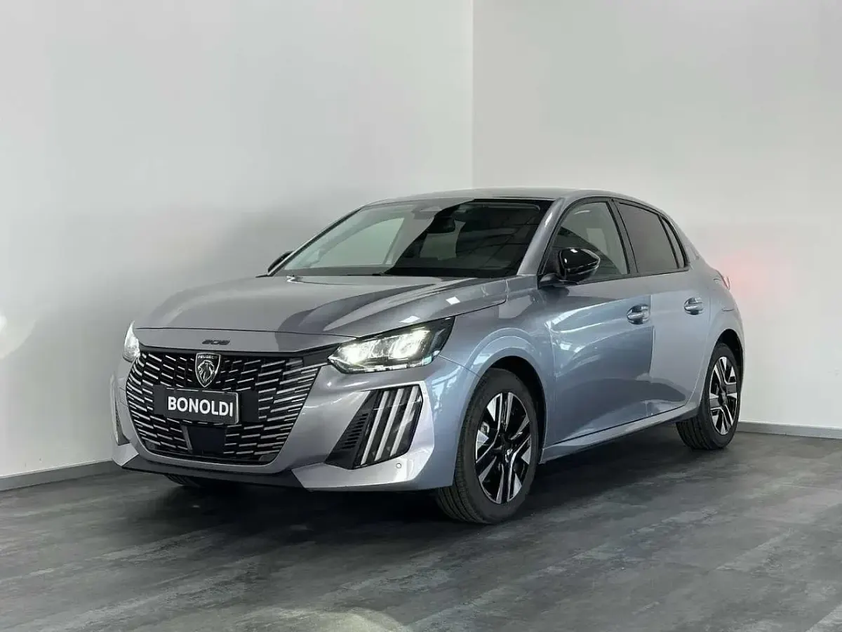 Usata Peugeot 208 Allure 102 CV (75 kW) 2025 Utilitaria