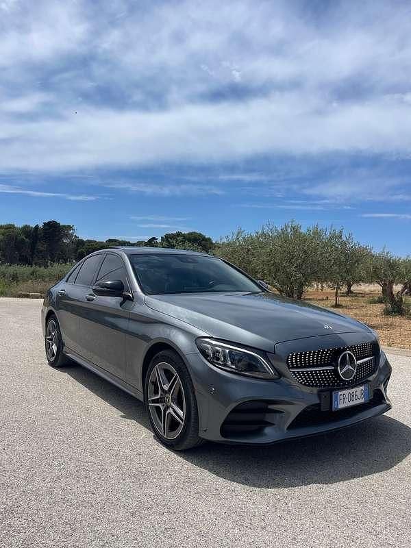 Usata 2018 Mercedes C220 Premium Tre volumi | 28.000 € (Molto cara) - Immagine 1/4