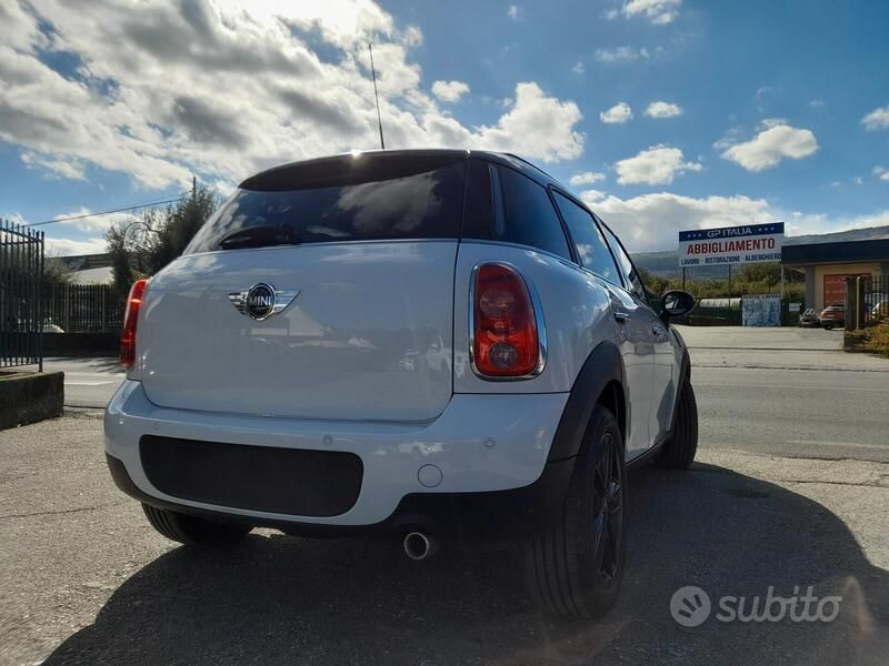Usata Mini Cooper Countryman 111 CV (81 kW) 2016 Bianco SUV