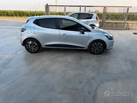 Usata Renault Clio IV 90 CV (66 kW) 2014 Grigio Berlina
