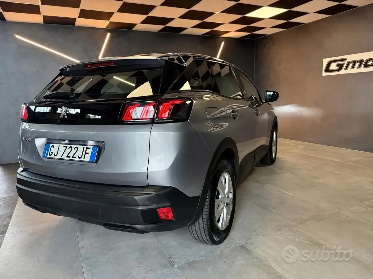 Usata Peugeot 3008 Active 131 CV (96 kW) 2022 Grigio SUV
