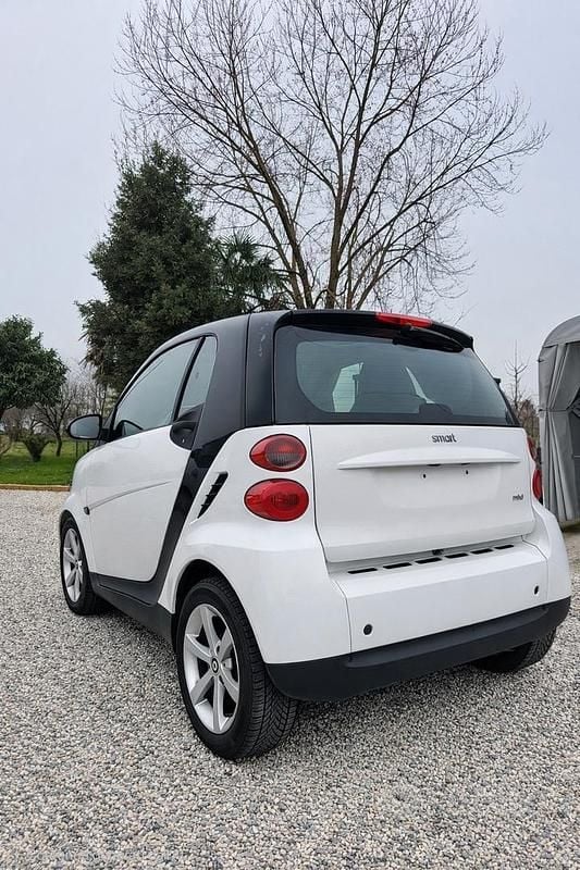 Usata Smart ForTwo Coupé 71 CV (52 kW) 2010 Bianco Coupé