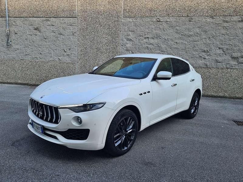 Usata Maserati Levante 250 CV (183 kW) 2020 Bianco SUV