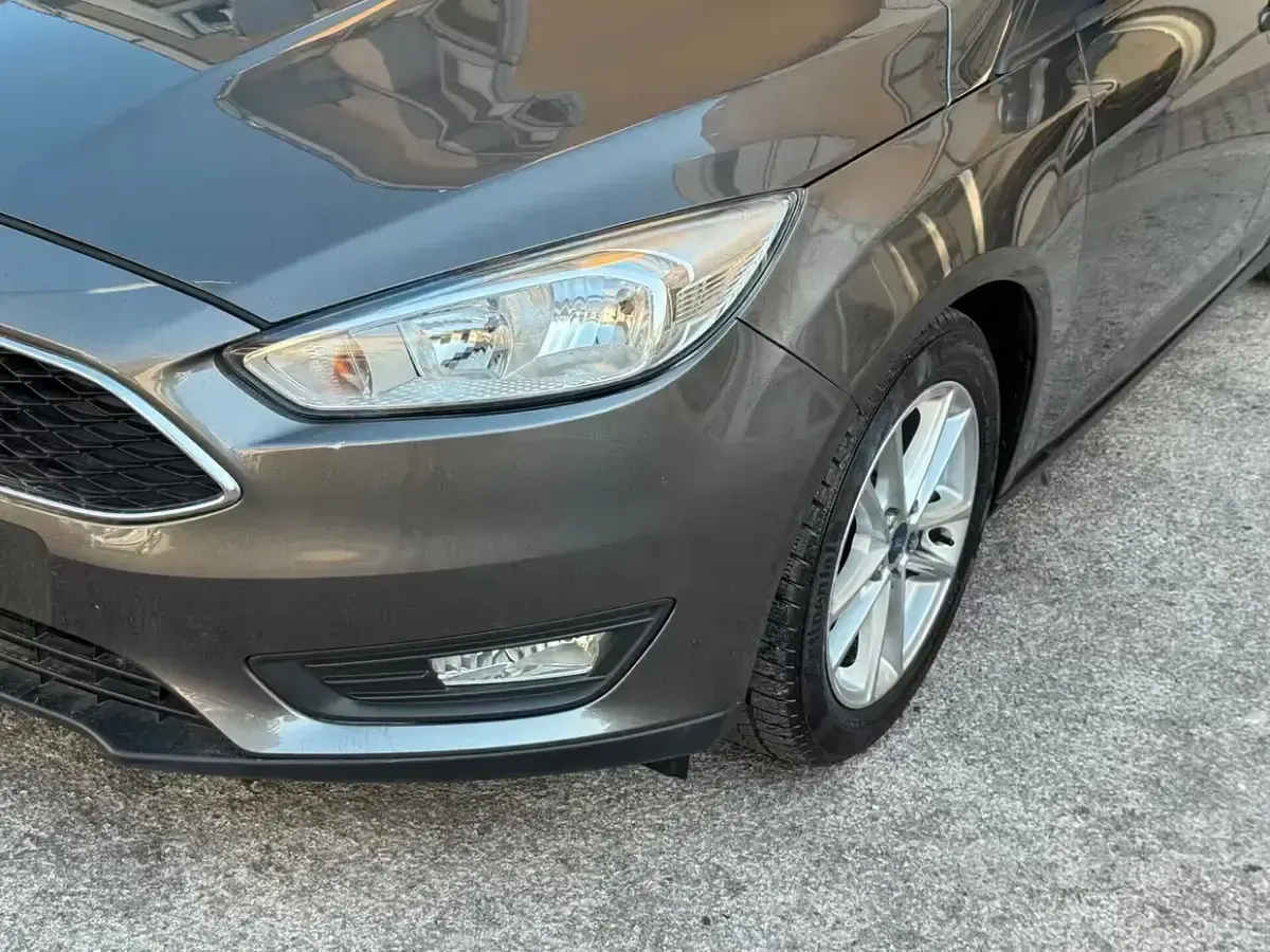 Usata Ford Focus S 120 CV (88 kW) 2016 Grigio Station wagon