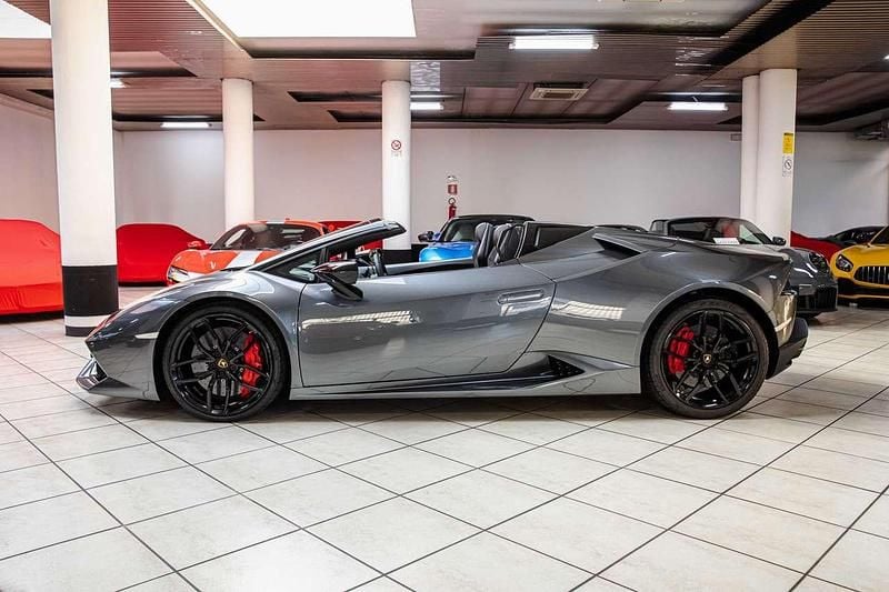 Usata Lamborghini Huracán 610 CV (448 kW) 2018 Grigio lynx Cabrio