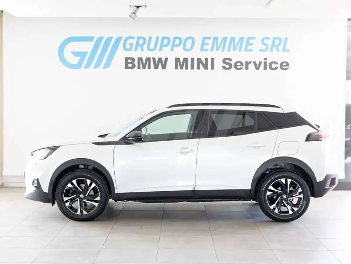 Usata Peugeot 2008 Allure 131 CV (96 kW) 2023 Bianco perla SUV