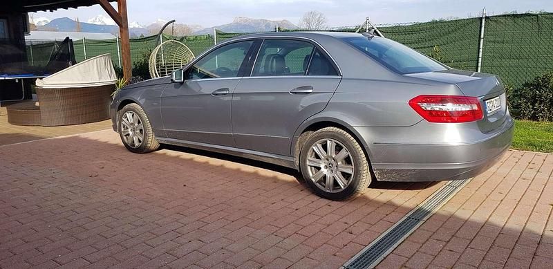 Usata Mercedes E250 Elegance 204 CV (150 kW) 2012 Berlina