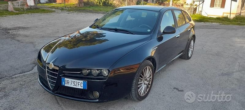 Usata Alfa Romeo 159 120 CV (88 kW) 2008 Nero Station wagon